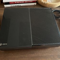 Xbox One Console with Controller, Power Brick & HDMI Cable – Ethernet Cable Only, Wifi Doesn’t Work