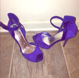 Baker's blue heels size 9.5