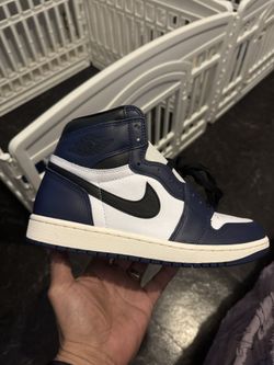 SIZE 9 DS NEW NEVER WORN 