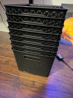 8 Storage Bins