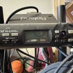 Roland TD-4 Drum Set