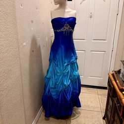 NWT • Onyx Nite Ombre Prom Gown • Strapless Royal Blue to Turquoise Ball Gown, Size 4