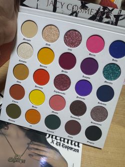 Paleta de sombras / eye shadow palette