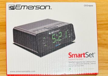 Emerson SmartSet Dual Alarm Clock Radio All 50-state time zones and date display.