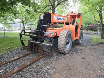 Skytrak 8042 (Reach Forklift / Telehandler)