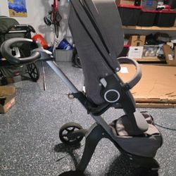 STOKKE BABY STROLLER 