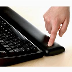 3M Gel Wrist Rest For Keyboard, 25” Long