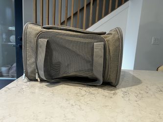 Large Pet Carrier.
