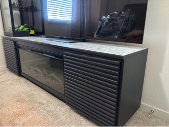 Mueble para TV con Chimenea Eléctrica / TV Stand with Electric Fireplace