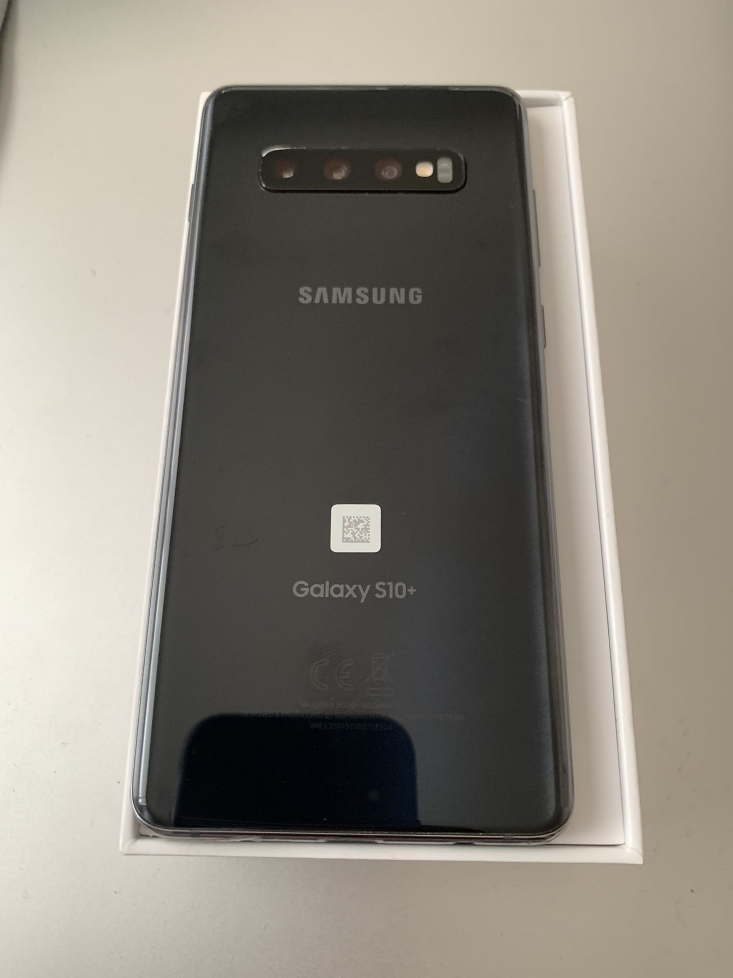 Samsung Galaxy S10+ plus ANY CARRIER 128GB black prism for Sale in 