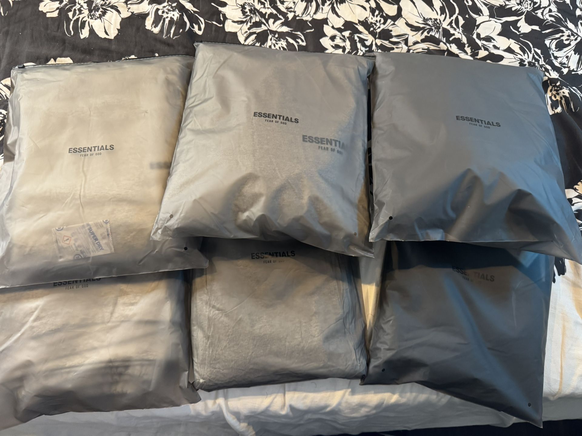 ESSENTIALS 100% AUTHENTIC Size 2XL NWT