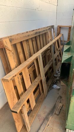 Large pallets