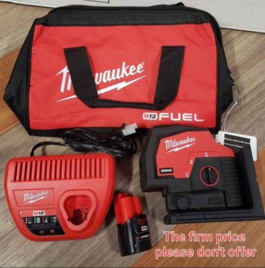MILWAUKEE 3622-21 12m Green Cross Line &2 Points Laser Kit Included battery 2.0 Charger And bag please See Photos 