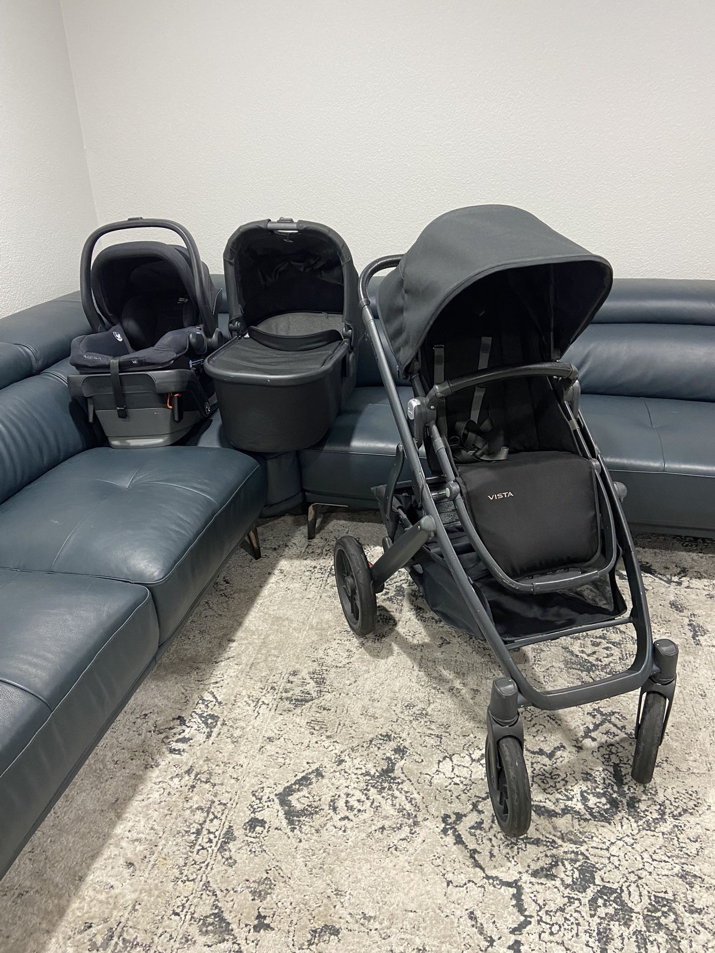 Uppababy Cruz V2 Stroller With Bassinet And Car Seat Black 