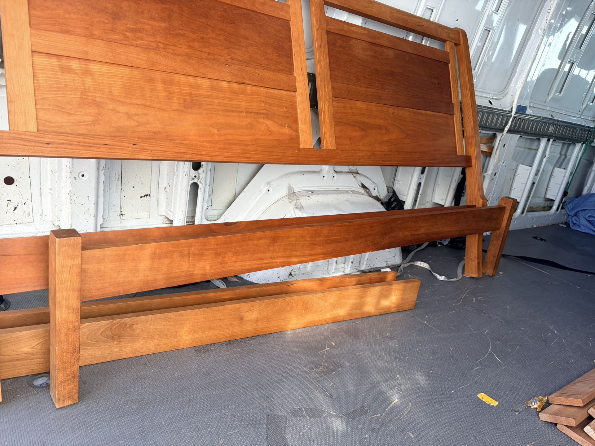 California king Vermont Furniture Bed Frame