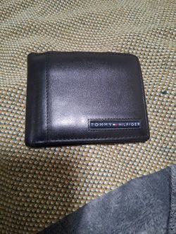 Tommy Hilfiger genuine leather bifold wallet