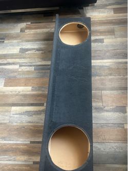 Dual subwoofer box