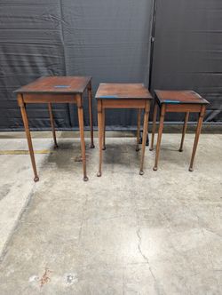 Traditional Dark Wood Nesting End Tables