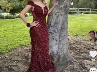 Prom burgundy dress Small