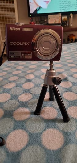 New coolpix camara (read description)
