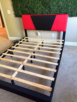 Full size bed