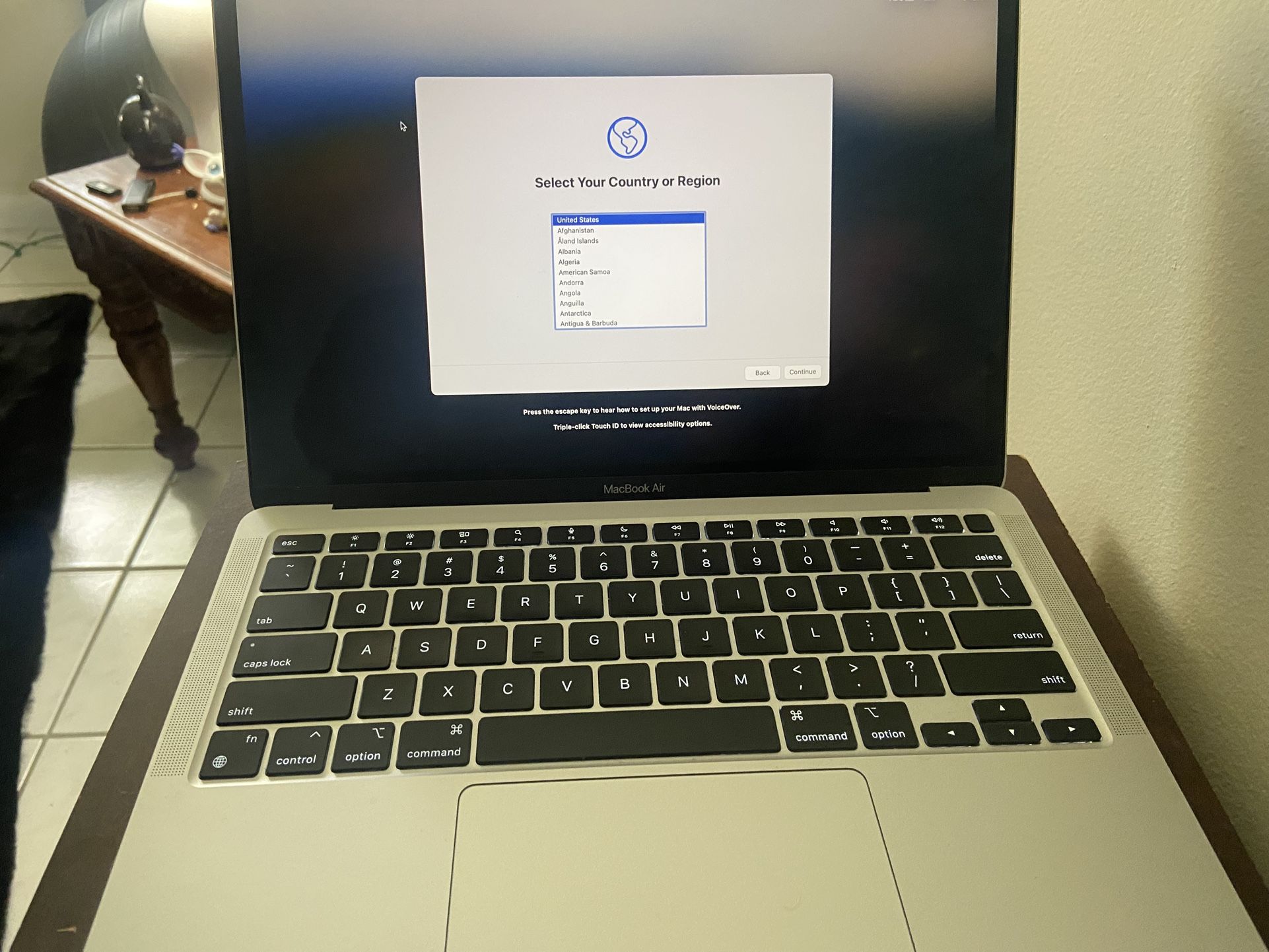 MacBook Air M1 2020 8 GB RAM 256 GB SSD
