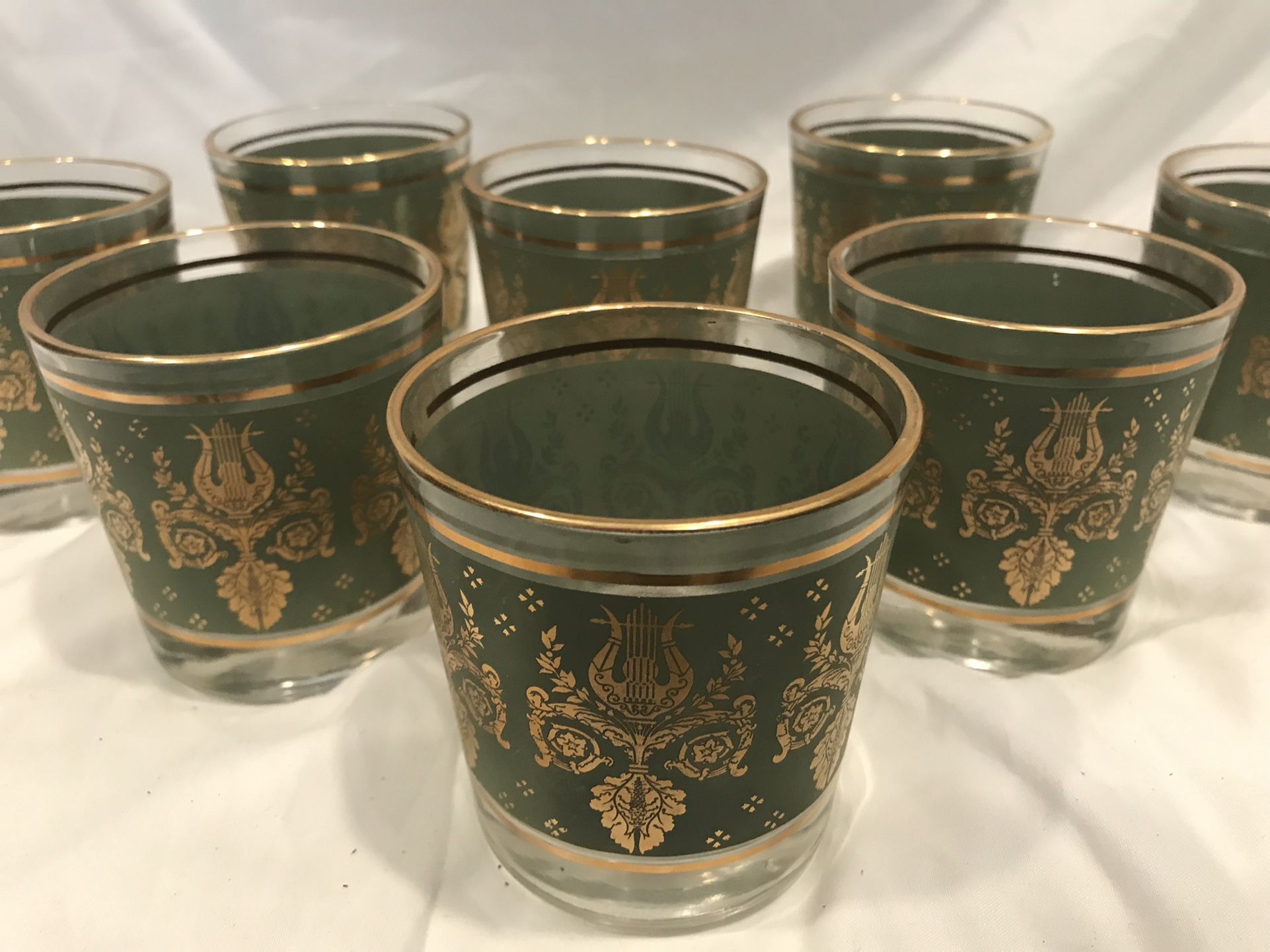 Vintage 50’s Jeannette Glass Laurel & Lyre Green And Gold Cocktail Glasses - Set Of 8