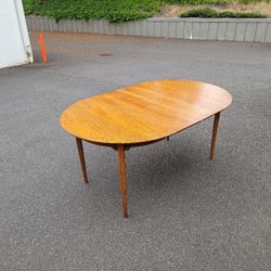 Mid Century Modern Dining Table 