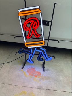 Rainier Beer “Running Man” Neon Sign – Excellent Condition – Works Perfect!