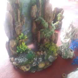 Large Fish Tank Deco