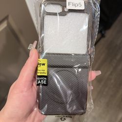 Carbon Fibre Texture Magnetic Phone Case for Samsung Z flip 5  Slim Folding Hard Cover(for Samsung Galaxy Z Flip6 /Titanium Go