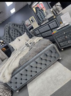 ✨️4pc Queen, King Bedrooms ✨️ Furniture Sectionals, Dining Avail
