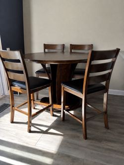 Round Counter Height Dining Table with 4 Chairs