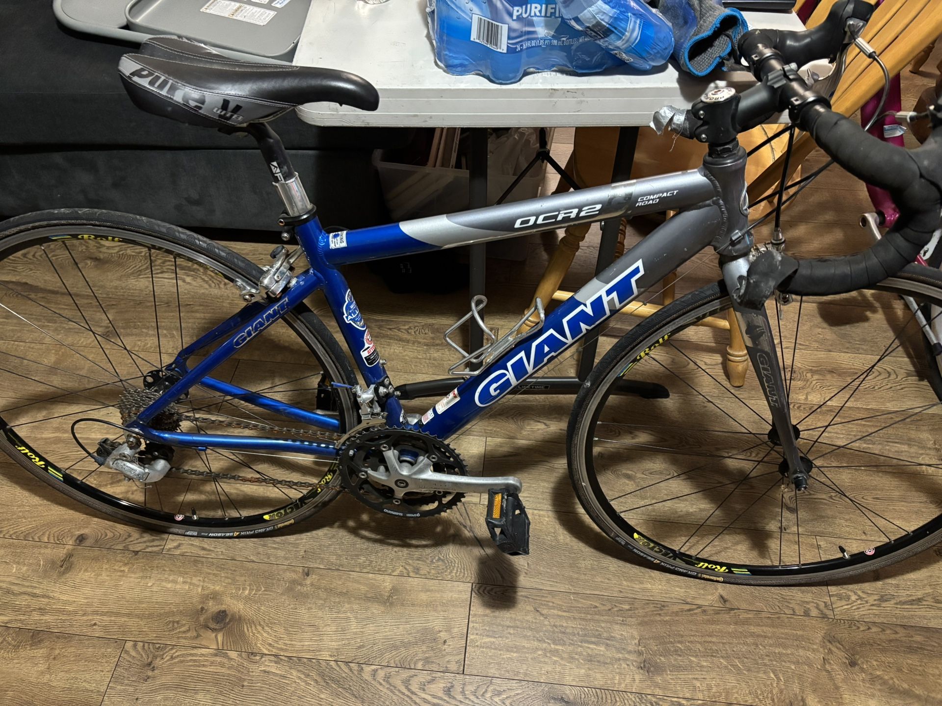 Giant Road Bike