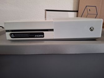 White Xbox One Model 1540 Console With 2 Games, Controller, Power Supply, HDMI