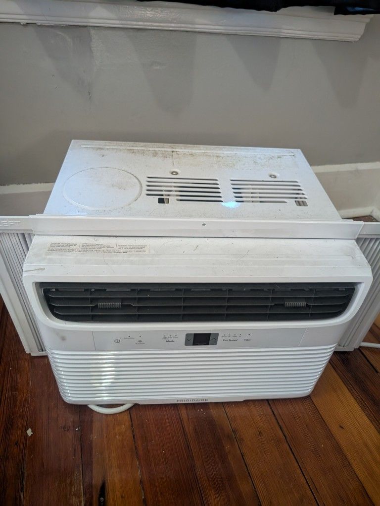 Frigidaire WiFi enabled AC