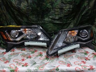 2017-20 Nissan pathfinder L&R headlight