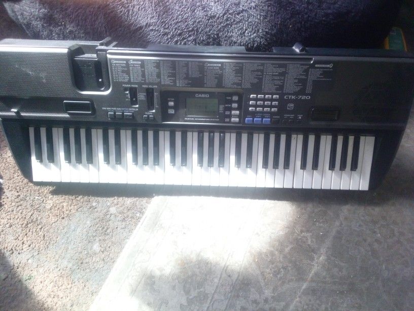 Casio Piano Keyboard