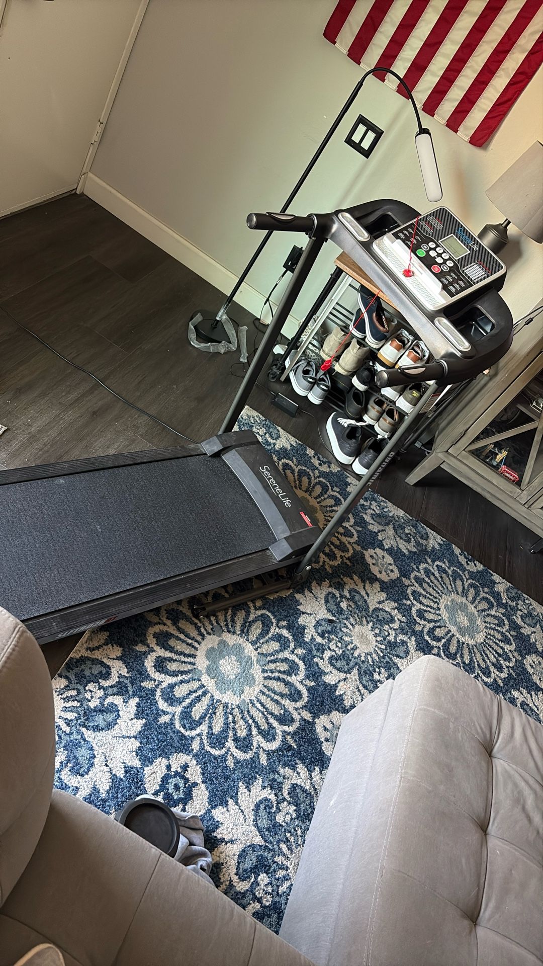 SereneLife treadmil