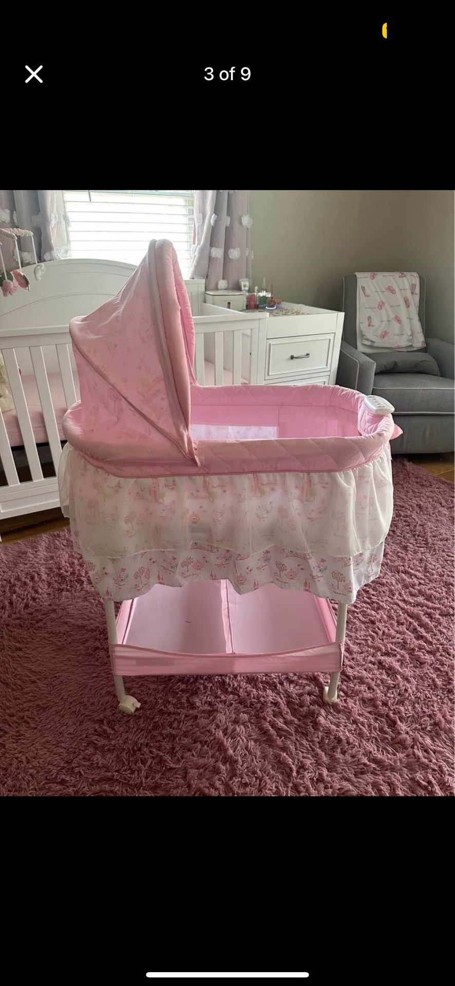 Delta Children Gliding Bassinet, Disney Princess