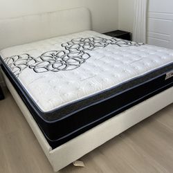 Queen Size Mattress Pillow Top 12” Thick    All Sizes Available.   New Mattress