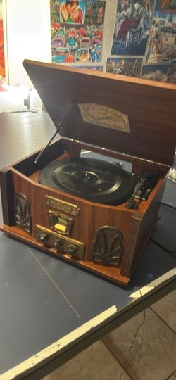 Nostalgia Brand Retro Turntable Music Center