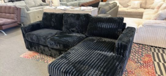 New 92x59 furry corduroy sectional couch / free delivery