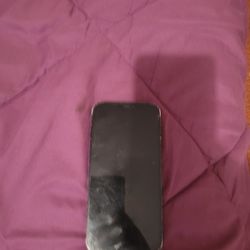 IPhone 12 (NEEDS NEW SCREEN)