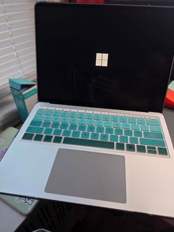 OOTB - Surface Laptop 13.8" Ultra 7 32GB 1TB + Bundle Case