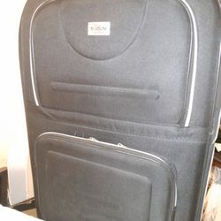 Wisdom 2 Wheel Luggage Bag With Adjustable Latch