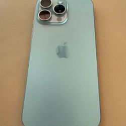 iPhone 15 Pro Max Unlocked 256gb