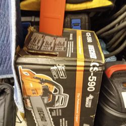 BRAND NEW IN BOX CHAINSAW