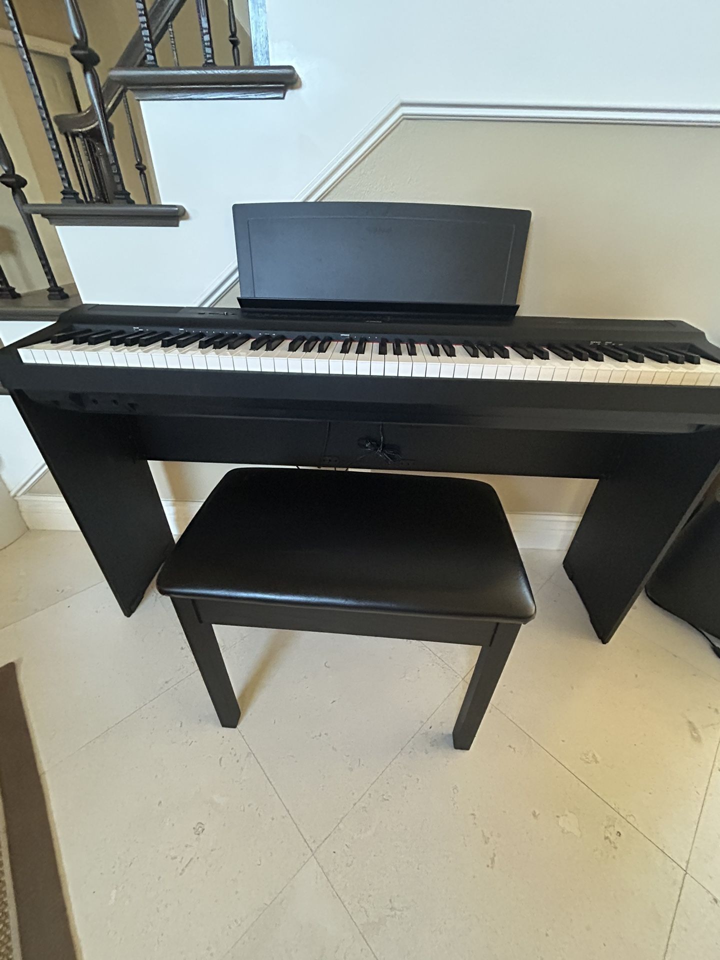 Yamaha P-125 Weighted Digital Piano With Bench and Pedal
