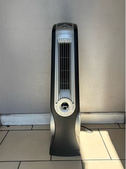 Lasko Tower Fan – Clean & Works Great